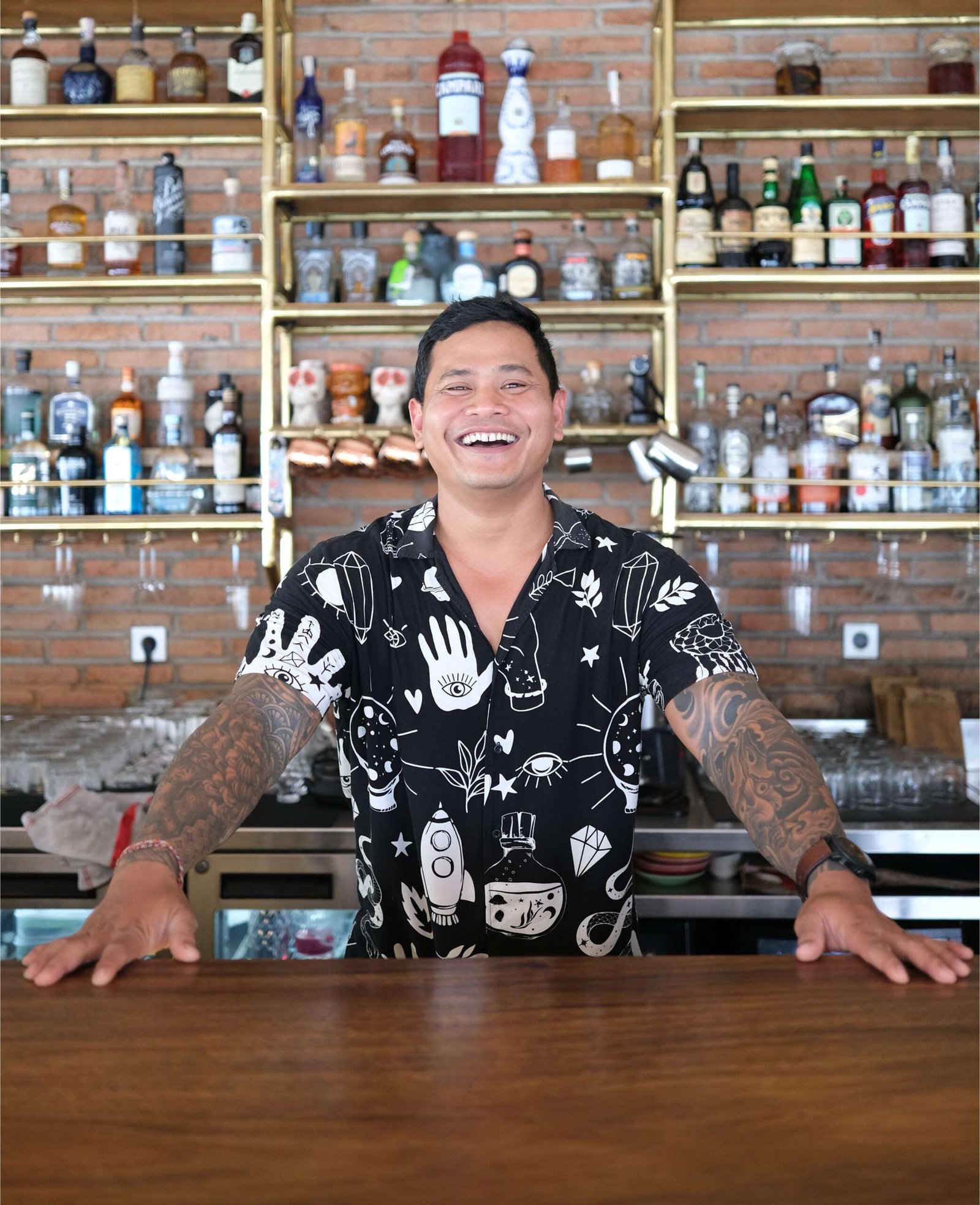 IMG_4828 (1) ketut head bartender